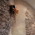 Diffuso Ceaglio Valle Maira Otel 2*