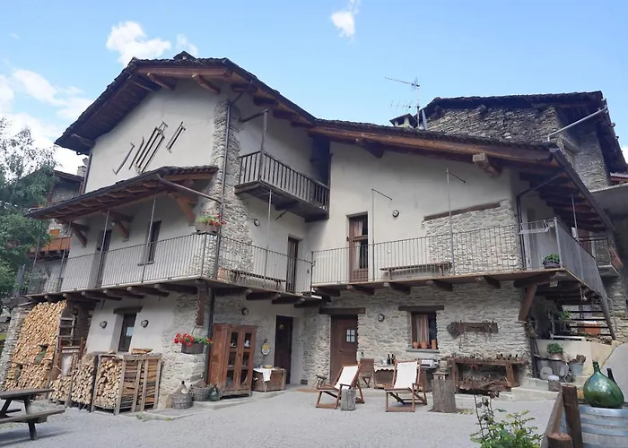 فندق Diffuso Ceaglio Valle Maira 2*